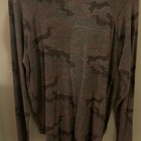 American Eagle 🦅 soft & sexy Plush WMS TOP size small pink & gray - Picture 9 of 9